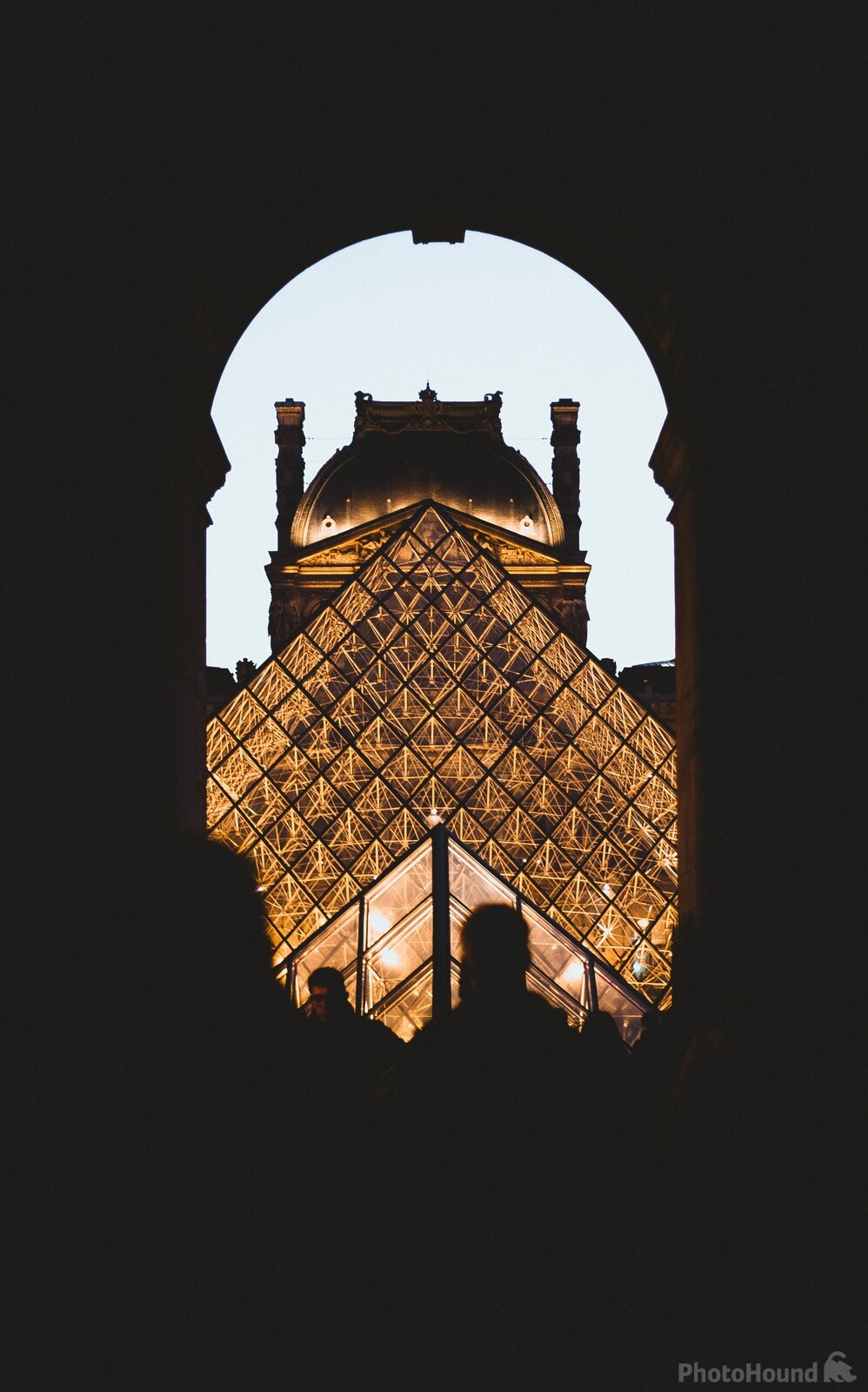 Image of Pyramide du Louvre (Louvre Exterior) by Team PhotoHound