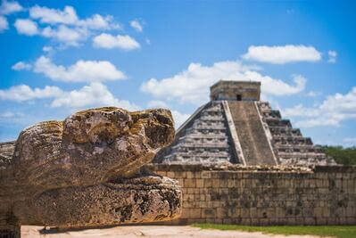photos of Mexico - Chichen Itza - El Castillo (Temple of Kukulcan)