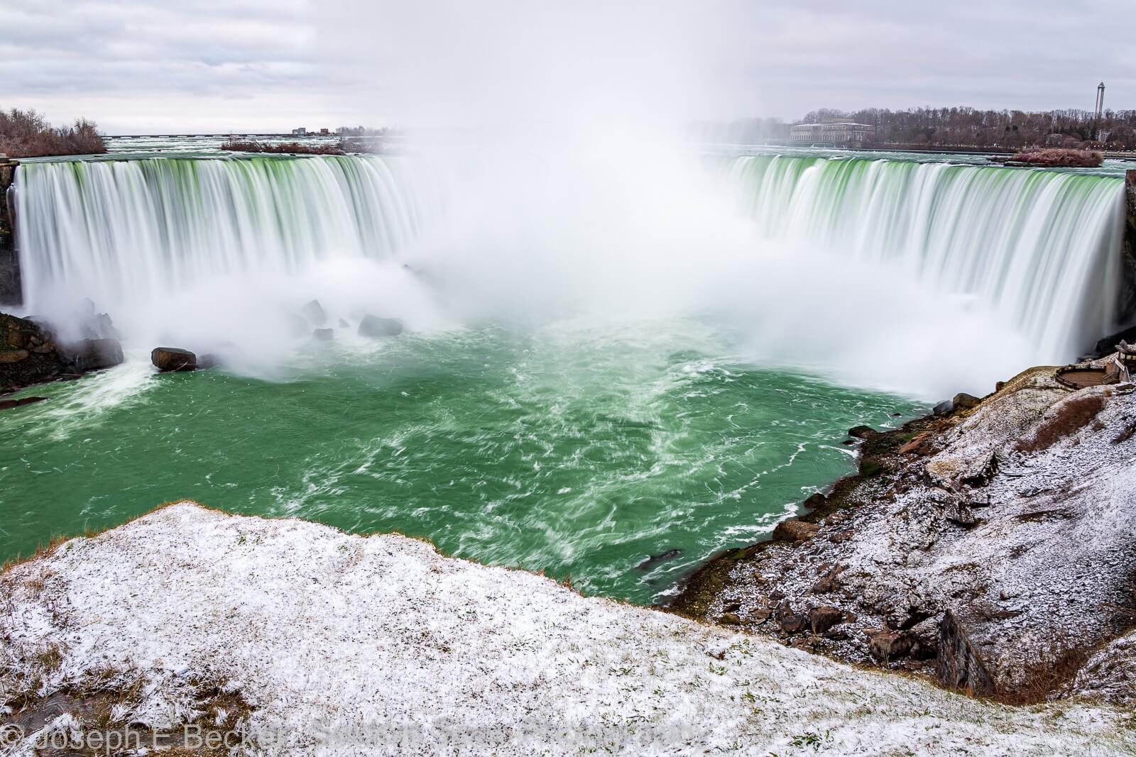 Image of Niagara Falls from Table Rock by Joe Becker