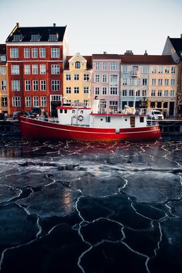 pictures of Denmark - Nyhavn Canal