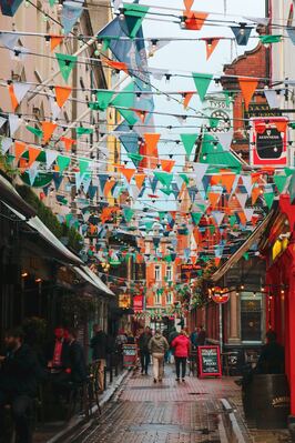 images of Ireland - Temple Bar