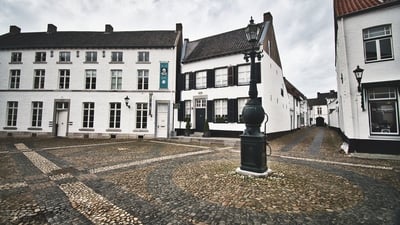 photography locations in Limburg - Thorn - The White Village - Wijngaard