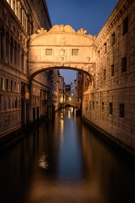 images of Venice - Ponte dei Sospiri from the north