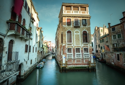 photos of Venice - Floating House