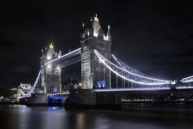 images of London - View of Tower Bridge from South Bank