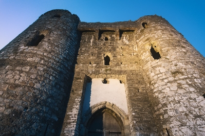 photos of South Wales - Kidwelly Castle