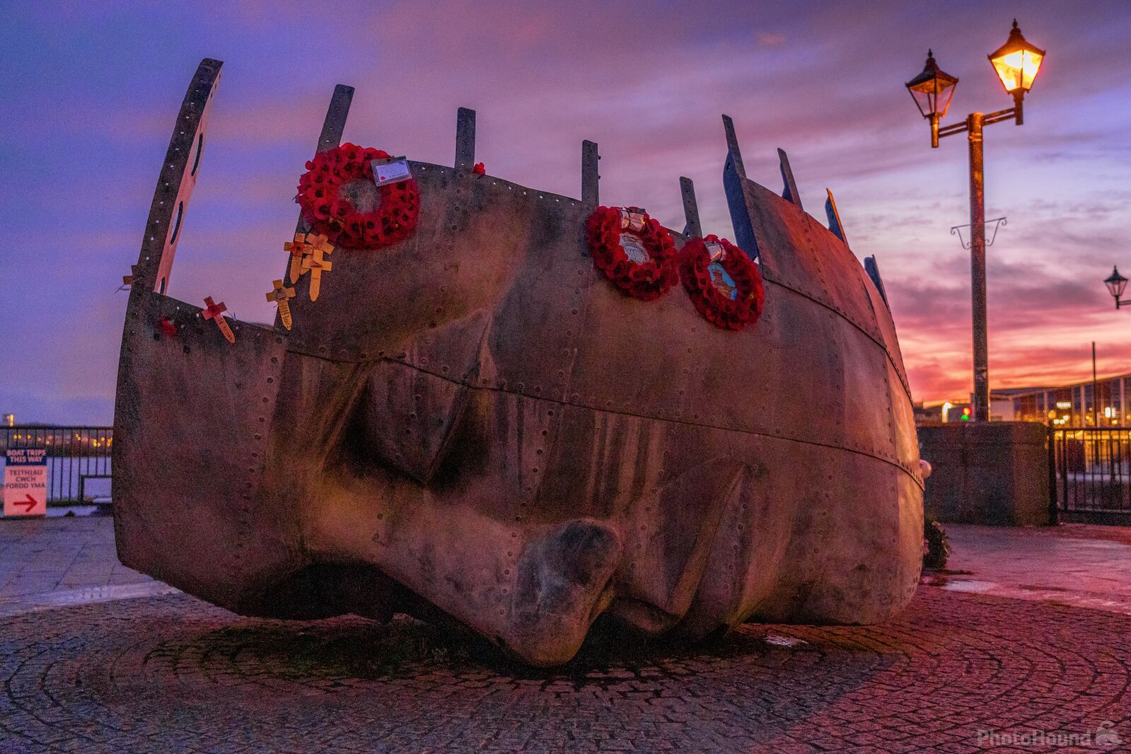 Image of Merchant Seafarers War Memorial by Team PhotoHound