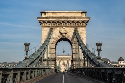photos of Budapest - Budapest Széchenyi Chain Bridge