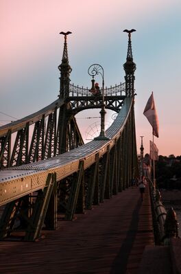 images of Budapest - Liberty Bridge (Szabadság Híd)