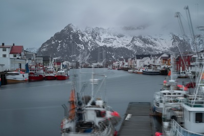 Nordland instagram spots - Henningsvær Harbour