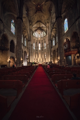 photography locations in Barcelona - Santa Maria del Mar - Interior