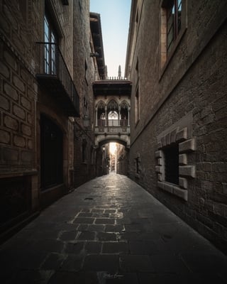 Barcelona photography locations - Carrer Del Bisbe
