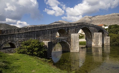 Una Sana Canton instagram locations - Arslanagić Bridge in Trebinje