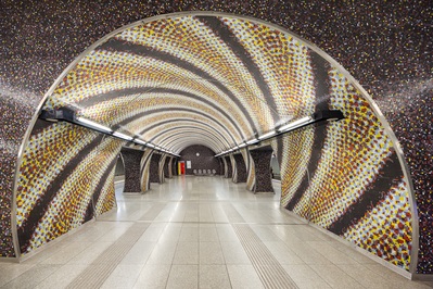 Photographing Budapest - Szent Gellért Tér Metro Station