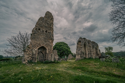 photo locations in England - St. Margaret church ruins