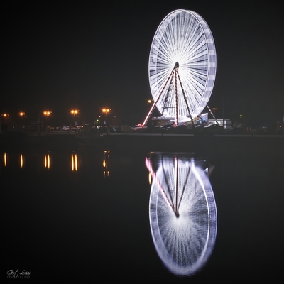 photography spots in Normandie - Honfleur Ferris Wheel - East Basin