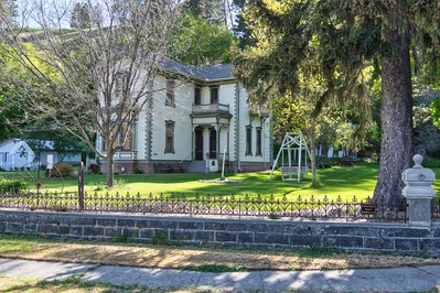 pictures of Palouse - Perkins House