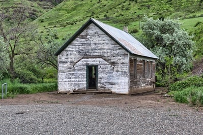 Washington instagram locations - Abandoned Schoolhouse, Joseph Creek