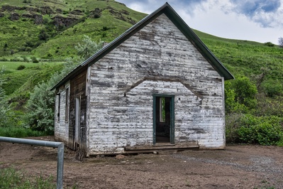 Photo of Abandoned Schoolhouse, Joseph Creek - Abandoned Schoolhouse, Joseph Creek