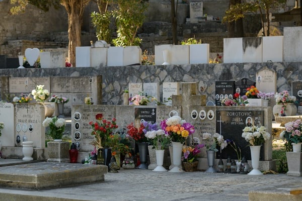 Prirovo - Church & Cemetery - Vis Island