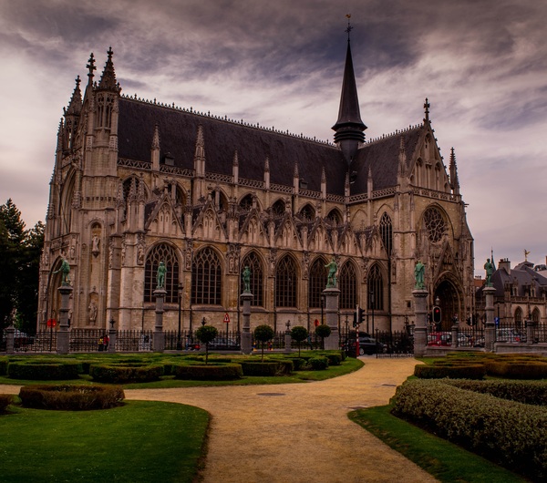 An impressive, remarkable 15th century Late Gothic church in the heart of the Belgian Capital - Notre-Dame du Sablon