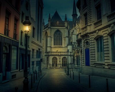 Brussel photography spots - Rue Treurenberg & St Michael and St Gudula Cathedral