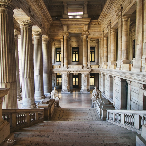 Brussels Courthouse - peristilium