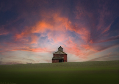 pictures of Palouse - Highway 27 Square Barn