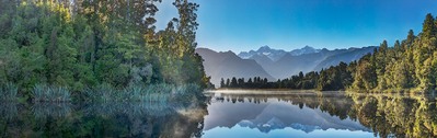 photography spots in New Zealand - Lake Matheson from Reflection Island