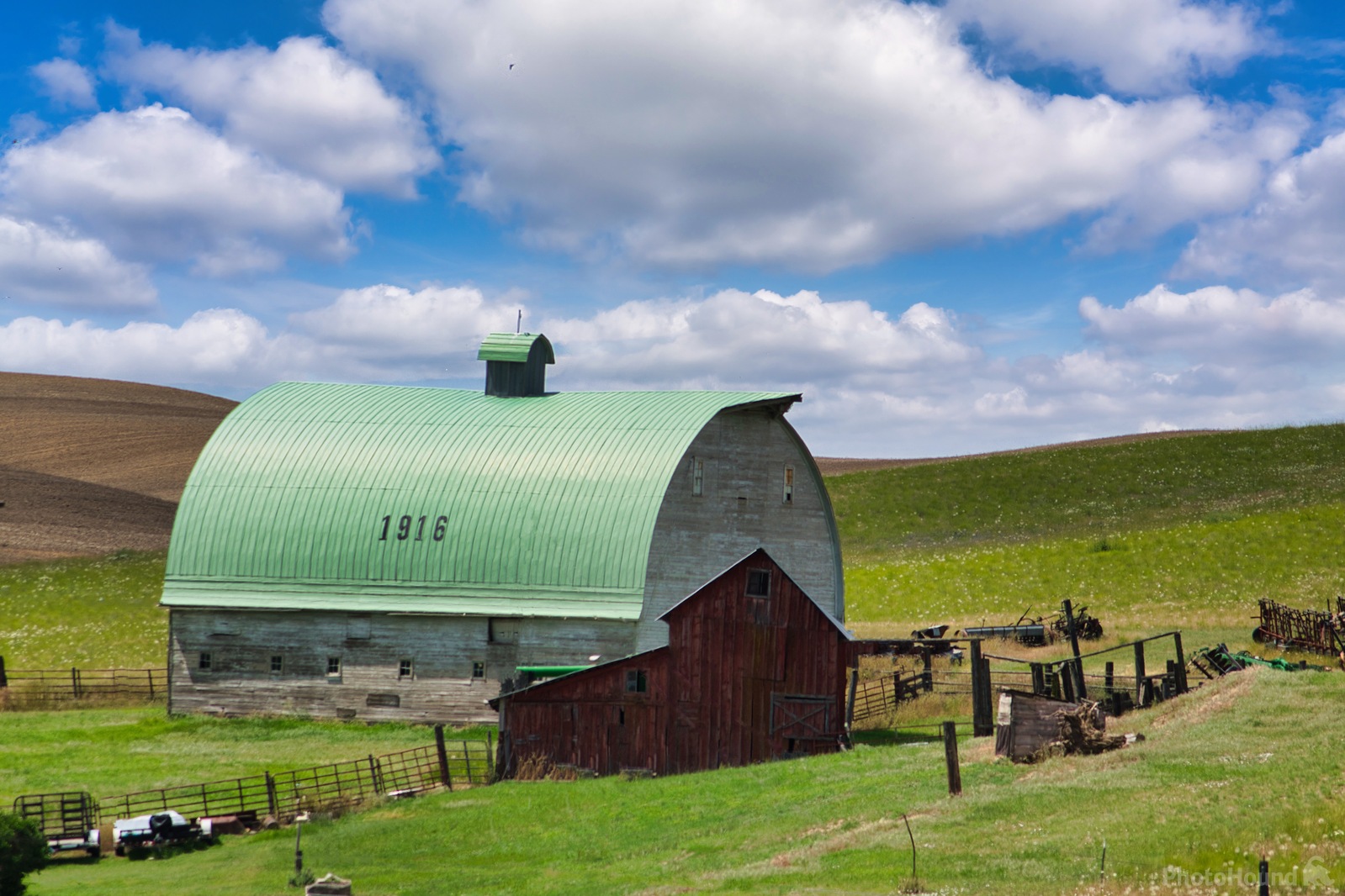 Image of The 1916 Barn by Steve West