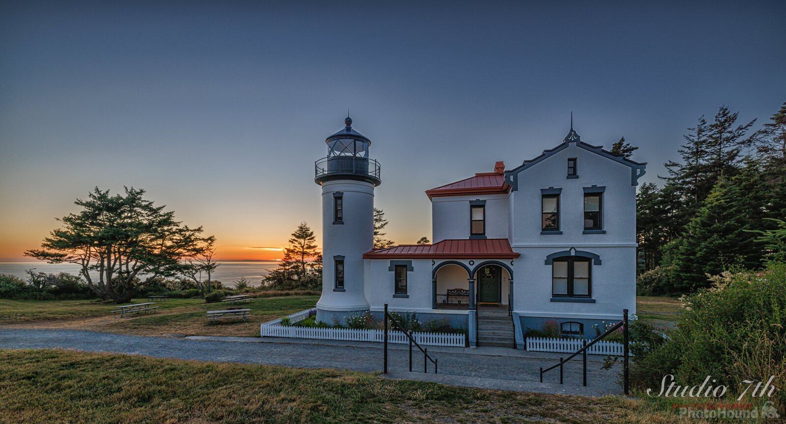 Image of Admiralty Head Lighthouse by Bolaji Popoola