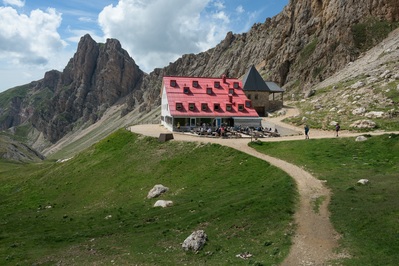 pictures of The Dolomites - Rifugio Alpe di Tires