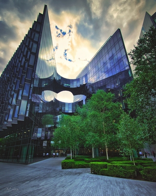 photos of London - The Batman Building