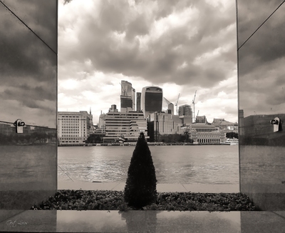 instagram spots in England - Views from Queens Walk Gallery, One London Bridge 