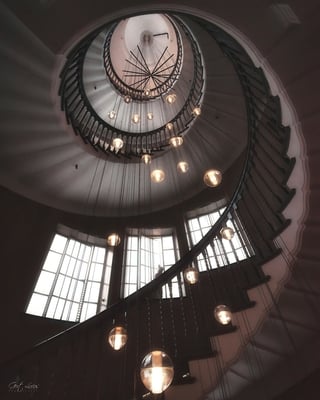 photos of London - Heal's  Spiral Staircase