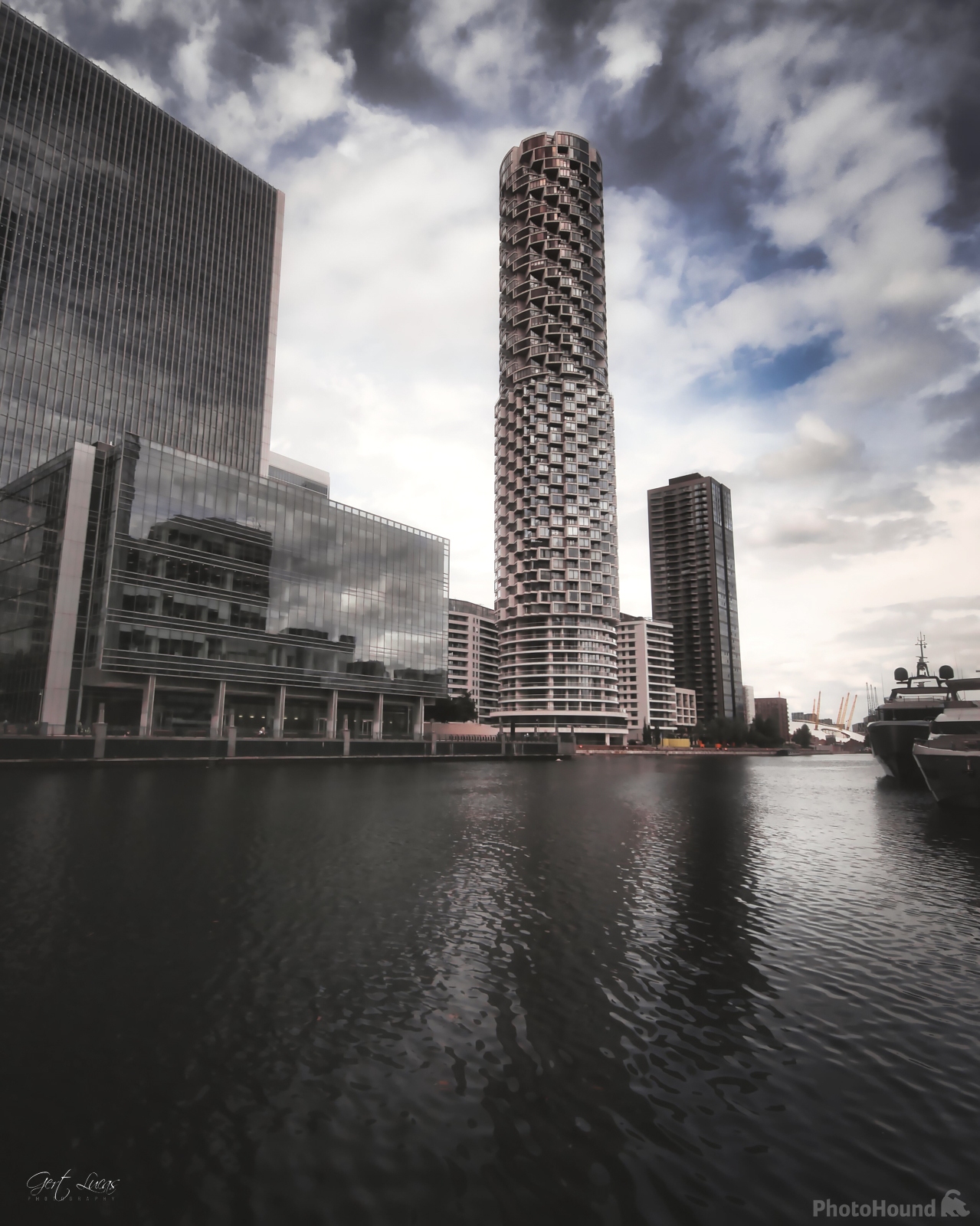Image of South Dock - Heron Quays by Gert Lucas