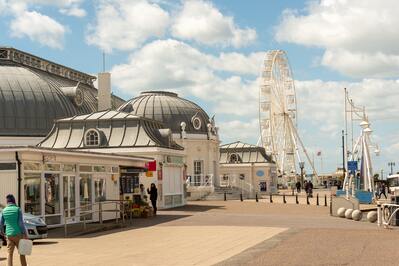 Picture of Worthing Pier & Marine Parade - Worthing Pier & Marine Parade
