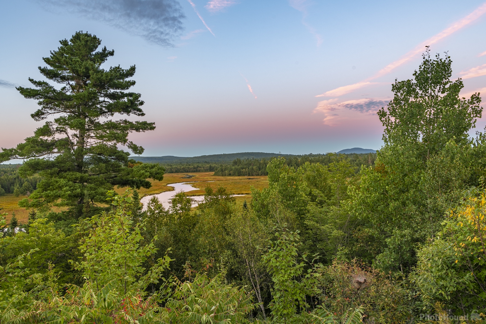 Image of Airline Road Scenic Viewpoint by Wayne Foote