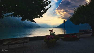 Switzerland pictures - Brienz Lakeside promenade