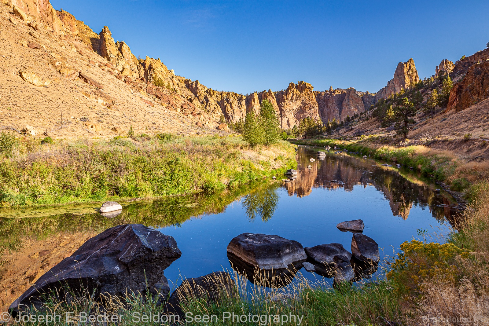 Image of Smith Rock State Park - Homestead Trail by Joe Becker