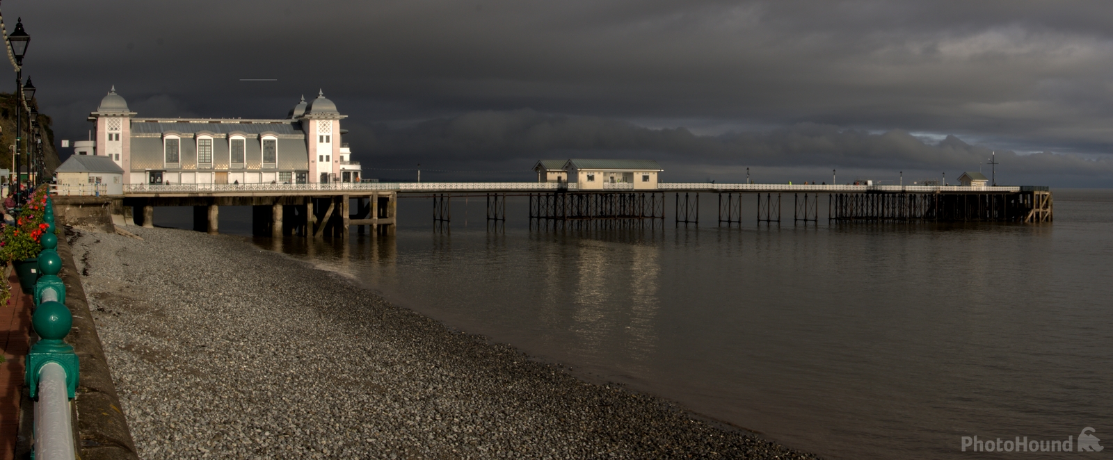 Image of Penarth Pier by Steve Lang