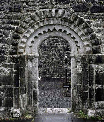 County Clare photography spots - Dysert O'Dea Monastery