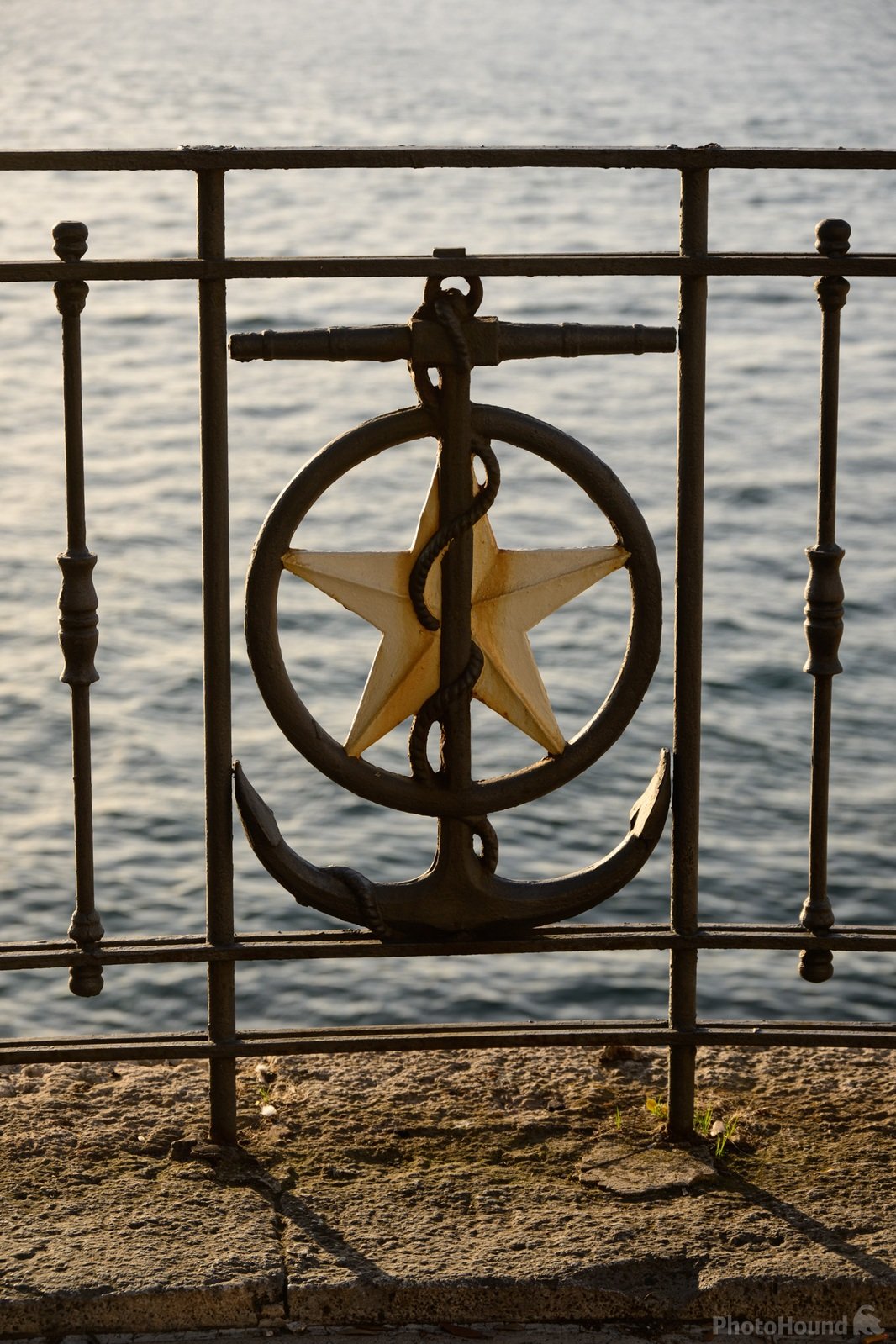 Image of Monumento al Marinaio (Sailor Monument) by Luka Esenko