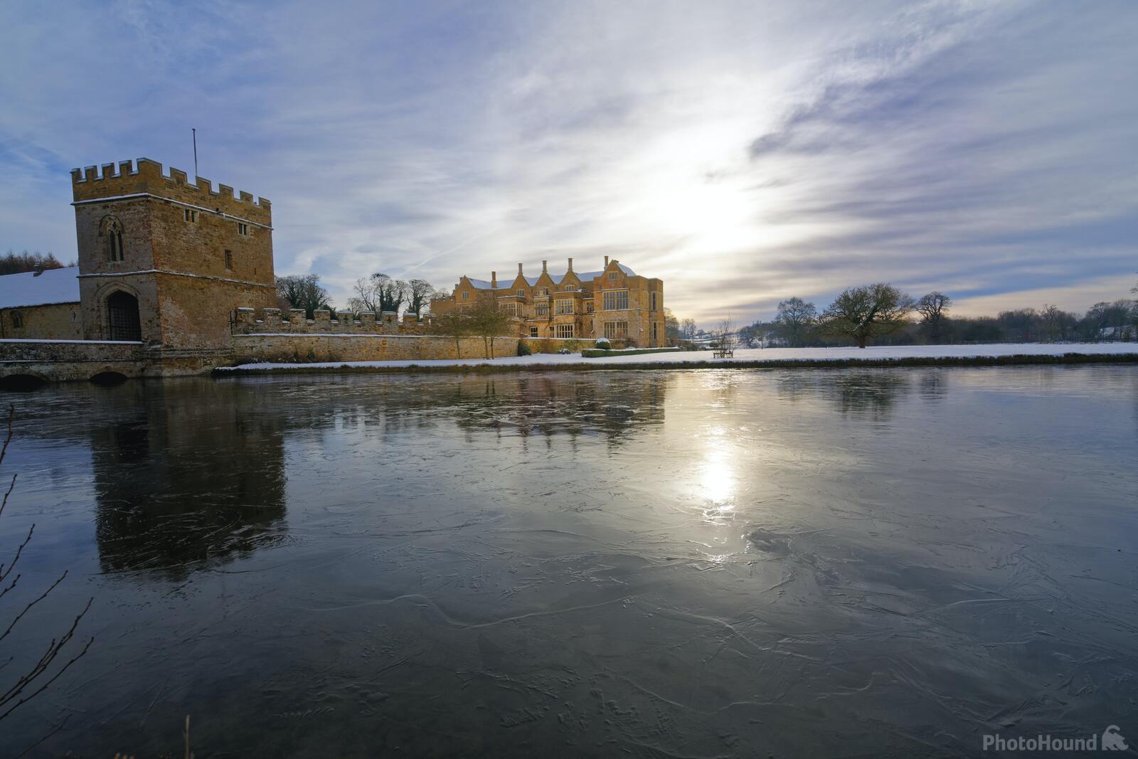 Image of Broughton Castle by Team PhotoHound