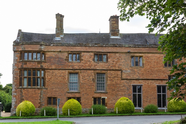 Side view of Canons Ashby House, driving from the direction of Northampton