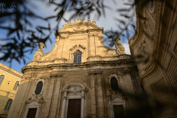 Cattedrale Maria Santissima della Madia - The Cathedral in Monopoli. The front facade