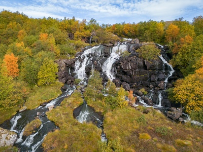 Norway images - Lofoten Waterfall