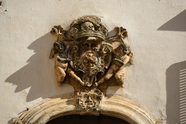 Via Cattedrale detail