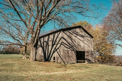Tennessee photo locations - Natchez Trace - Tobacco Farm