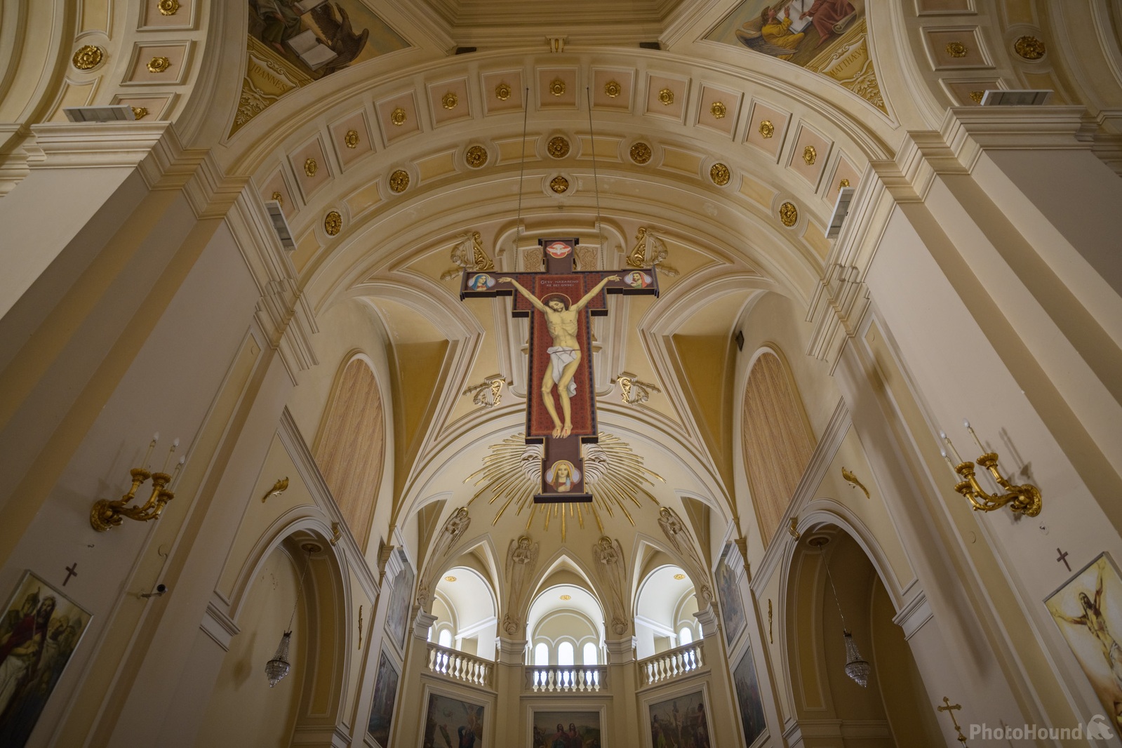 Image of Arbelobello Basilica by Luka Esenko